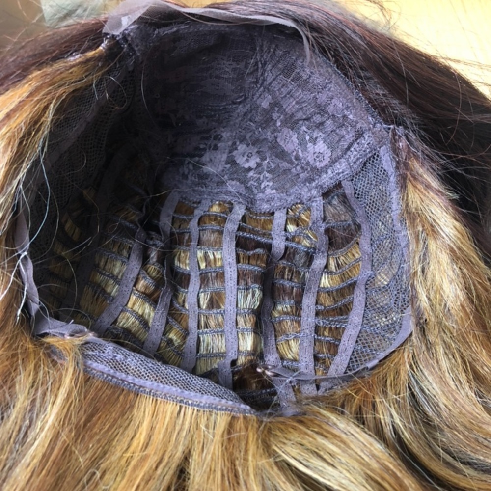 💕Ombré curly LaceFront wig *NWT*💕
Arrives New - Picture 5 of 8